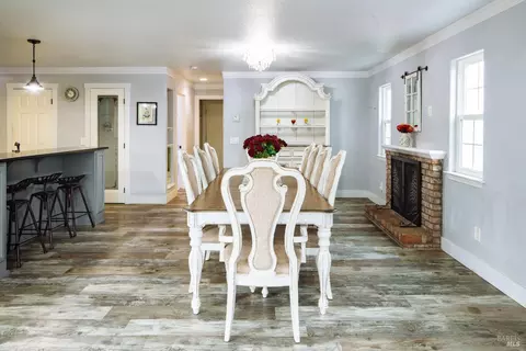 Dining - 236 Belfiore Ln, Windsor, CA 95492 photo 3 of 4