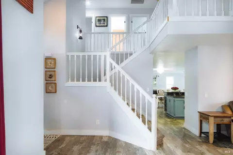 Entry Way - 236 Belfiore Ln, Windsor, CA 95492 photo 4 of 9