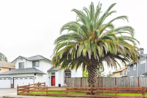 236 Belfiore Ln, Windsor, CA 95492