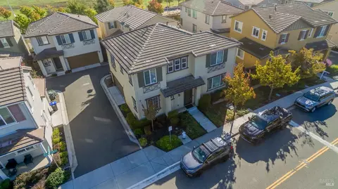 View/Area - 401 Brevard Ct, Fairfield, CA 94534 photo 3 of 9