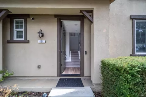 Entry Way - 401 Brevard Ct, Fairfield, CA 94534 photo 2 of 5