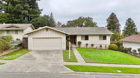 2760 Clifford St, Napa, CA 94558