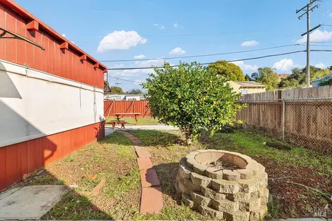 104 Hermosa Ave, Vallejo, CA 94589 photo 24