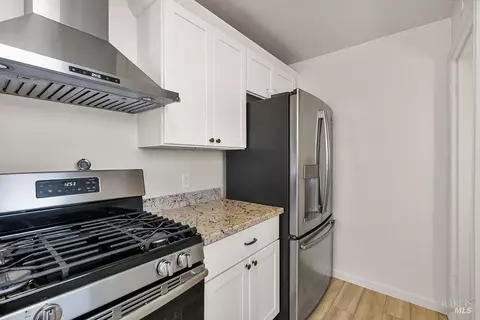 104 Hermosa Ave, Vallejo, CA 94589 photo 12