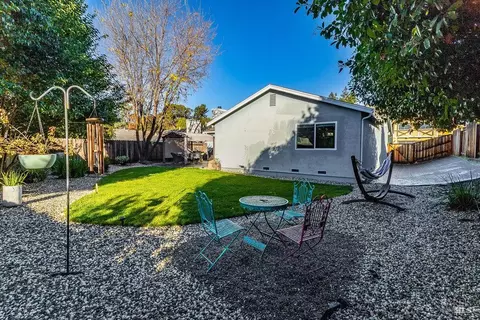 Exterior - 125 Easson Ct, Vallejo, CA 94591 photo 6 of 18