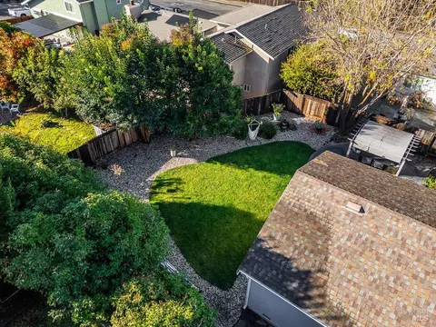 Exterior - 125 Easson Ct, Vallejo, CA 94591 photo 11 of 18