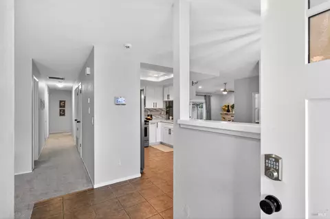 Entry Way - 125 Easson Ct, Vallejo, CA 94591 photo 1 of 4