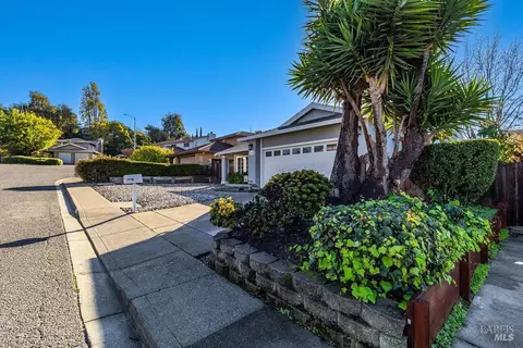 Exterior - 125 Easson Ct, Vallejo, CA 94591 photo 15 of 18