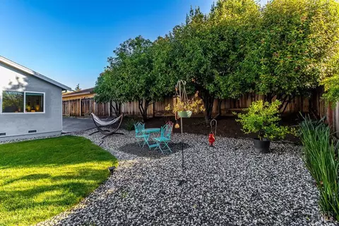 Exterior - 125 Easson Ct, Vallejo, CA 94591 photo 5 of 18