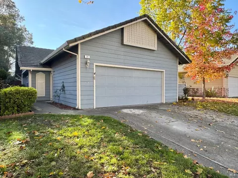 21 Winestone Ct, Napa, CA 94558