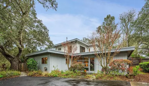 468 Mountain Ave, Sonoma, CA 95476