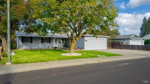 Exterior - 420 Mckenzie Dr, Dixon, CA 95620 photo 11 of 11
