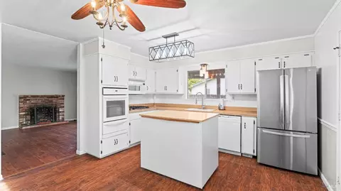 Kitchen - 420 Mckenzie Dr, Dixon, CA 95620 photo 2 of 4