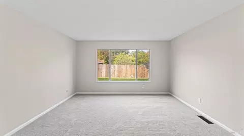 Living - 420 Mckenzie Dr, Dixon, CA 95620 photo 1 of 5