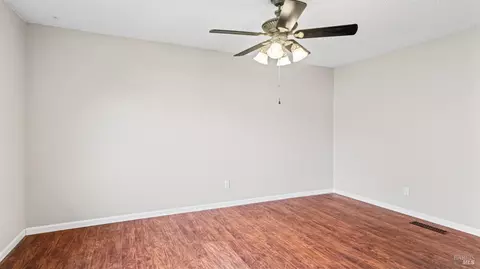Living - 420 Mckenzie Dr, Dixon, CA 95620 photo 5 of 5