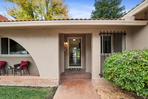 654 Corte Seville, Vacaville, CA 95688 photo 5