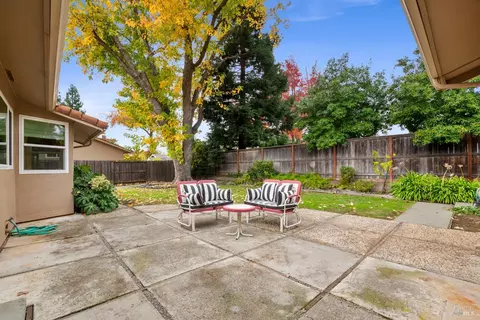 654 Corte Seville, Vacaville, CA 95688 photo 37