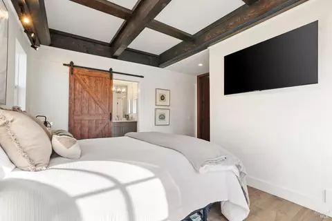Bedroom - 2159 Penny Ln, Napa, CA 94559 photo 5 of 12