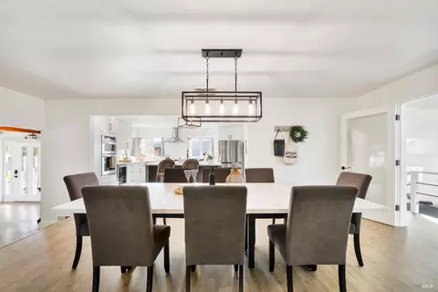 Dining - 2159 Penny Ln, Napa, CA 94559 photo 4 of 7