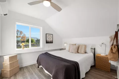 Bedroom - 2159 Penny Ln, Napa, CA 94559 photo 10 of 12