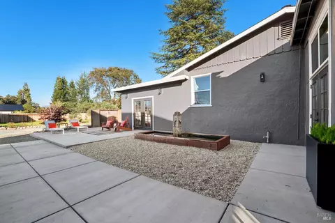 Exterior - 2159 Penny Ln, Napa, CA 94559 photo 9 of 13