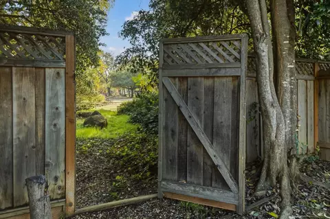 729 Brookside Dr, Vacaville, CA 95688