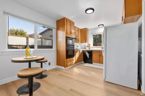 Dining - 729 Brookside Dr, Vacaville, CA 95688 photo 1 of 2