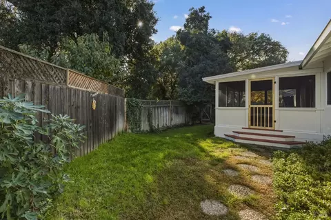 Exterior - 729 Brookside Dr, Vacaville, CA 95688 photo 6 of 9