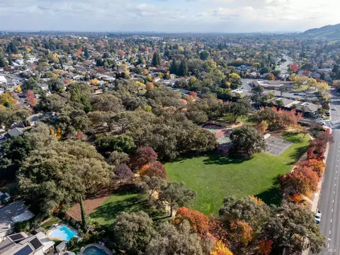 View/Area - 729 Brookside Dr, Vacaville, CA 95688 photo 1 of 5