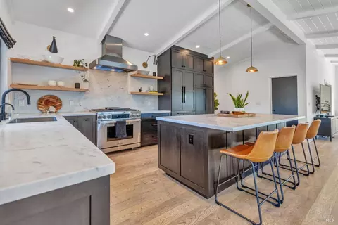 496 Raymond Dr, Benicia, CA 94510