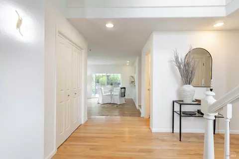 26 Clement Ct, Napa, CA 94558 photo 9