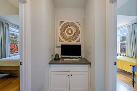 Entry Way - 610 E St, Petaluma, CA 94952 photo 1 of 1