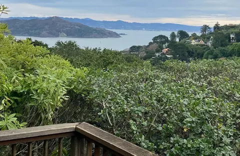 89 Monte Mar Dr, Sausalito, CA 94965
