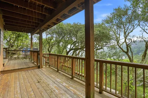 Exterior - 89 Monte Mar Dr, Sausalito, CA 94965 photo 5 of 6
