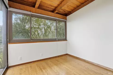 Bedroom - 89 Monte Mar Dr, Sausalito, CA 94965 photo 1 of 8