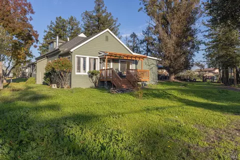 710 Old Adobe Rd, Petaluma, CA 94954