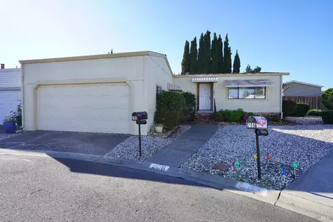 206 Shirley Ct, Napa, CA 94558