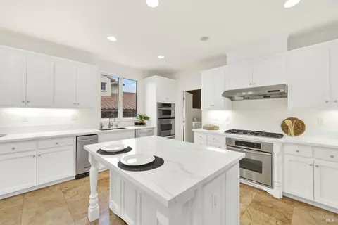 Kitchen - 3127 Olympic Rd, Fairfield, CA 94534 photo 1 of 5