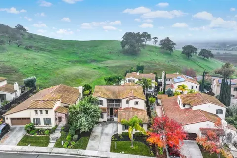 View/Area - 3127 Olympic Rd, Fairfield, CA 94534 photo 1 of 11