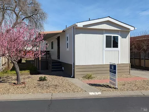 122 Burgundy Cir, Yountville, CA 94599