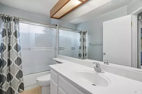 Bath - 705 Starfish Dr, Vallejo, CA 94591 photo 1 of 2