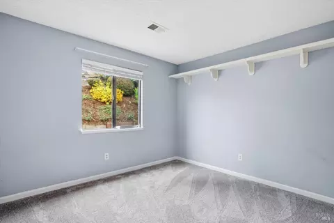 Bedroom - 705 Starfish Dr, Vallejo, CA 94591 photo 3 of 4