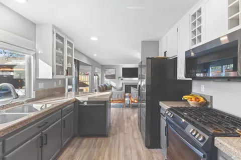 6417 Yale St, Windsor, CA 95492 photo 16