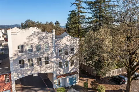 772 Mcclelland Dr, Windsor, CA 95492
