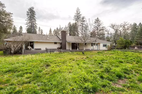 Exterior - 506 La Tierra Dr, Angwin, CA 94508 photo 7 of 13