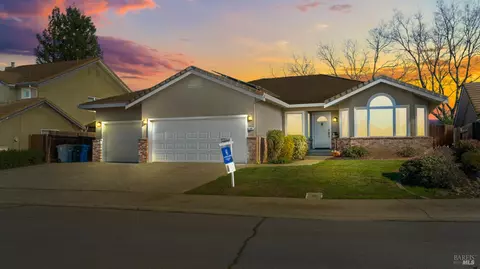 Exterior - 160 Lynd Way, Dixon, CA 95620 photo 11 of 11