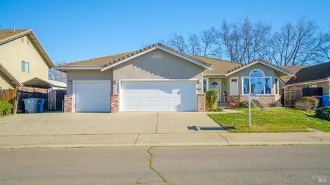 160 Lynd Way, Dixon, CA 95620