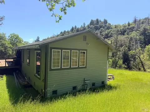 Undisclosed, Laytonville, CA 95454