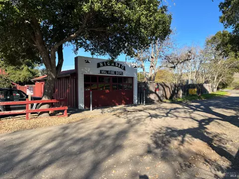 Exterior - 1355 Nicasio Valley Rd, Nicasio, CA 94946 photo 17 of 21