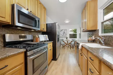 111 Harris Way, Vallejo, CA 94591 photo 13